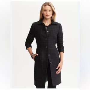 Banana Republic Vintage Coat | Italian Fabric | Size Small | Tailored Black